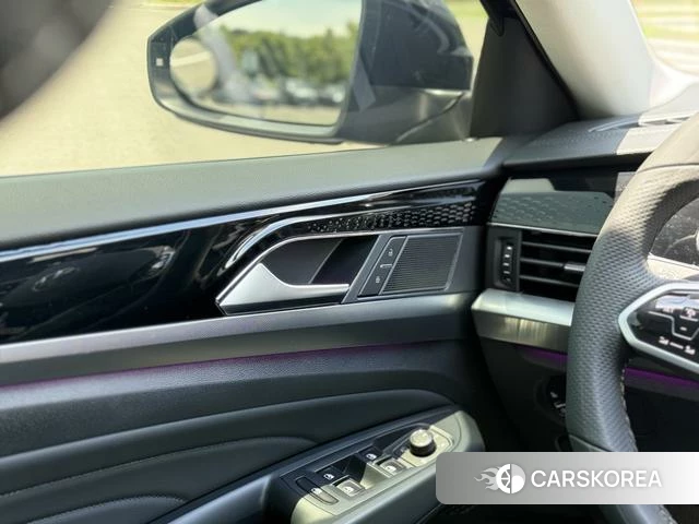 Volkswagen Passat 2023 Черный из Китая, фото 6