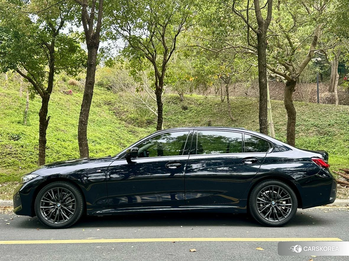 BMW 3 series 2022 Черный из Китая, фото 6