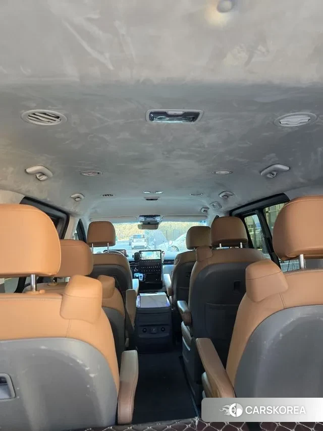 Hyundai Staria 2023 Черный из Кореи, фото 6