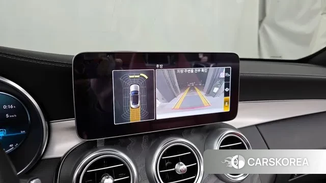 Mercedes-Benz C-Class W205 2023 Белый из Кореи, фото 6