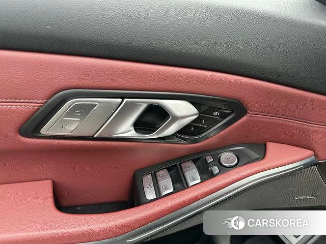 BMW 3 series 2022 Черный из Китая, фото 6