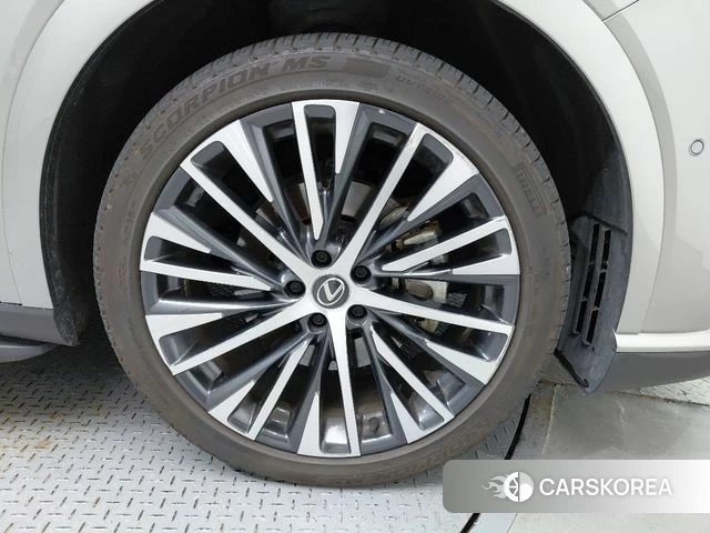 Lexus RX450h + 5th generation 2024 Серебристо-серый из Кореи, фото 6