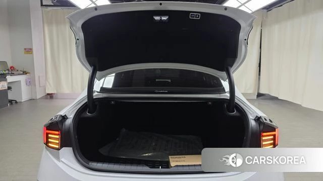 Hyundai Sonata D Edge Hybrid (DN8) 2025 Белый из Кореи, фото 6