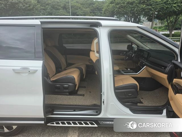 Kia Carnival 4th generation 2023 Белый из Кореи, фото 6