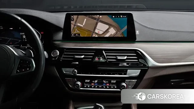 BMW 5 Series (G30) 2019 Черный из Кореи, фото 6