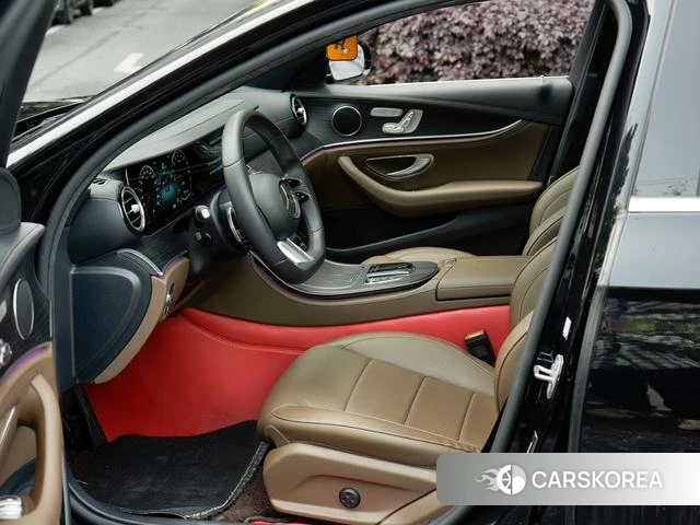 Mercedes-Benz E-class PHEV 2023 Черный из Китая, фото 6