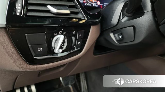 BMW 6 Series GT (G32) 2023 Белый из Кореи, фото 6