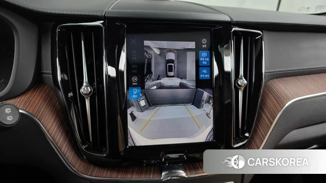 Volvo XC60 second Generation 2024 Белый из Кореи, фото 6