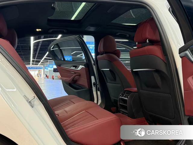 BMW 5 series PHEV 2021 Белый из Китая, фото 6