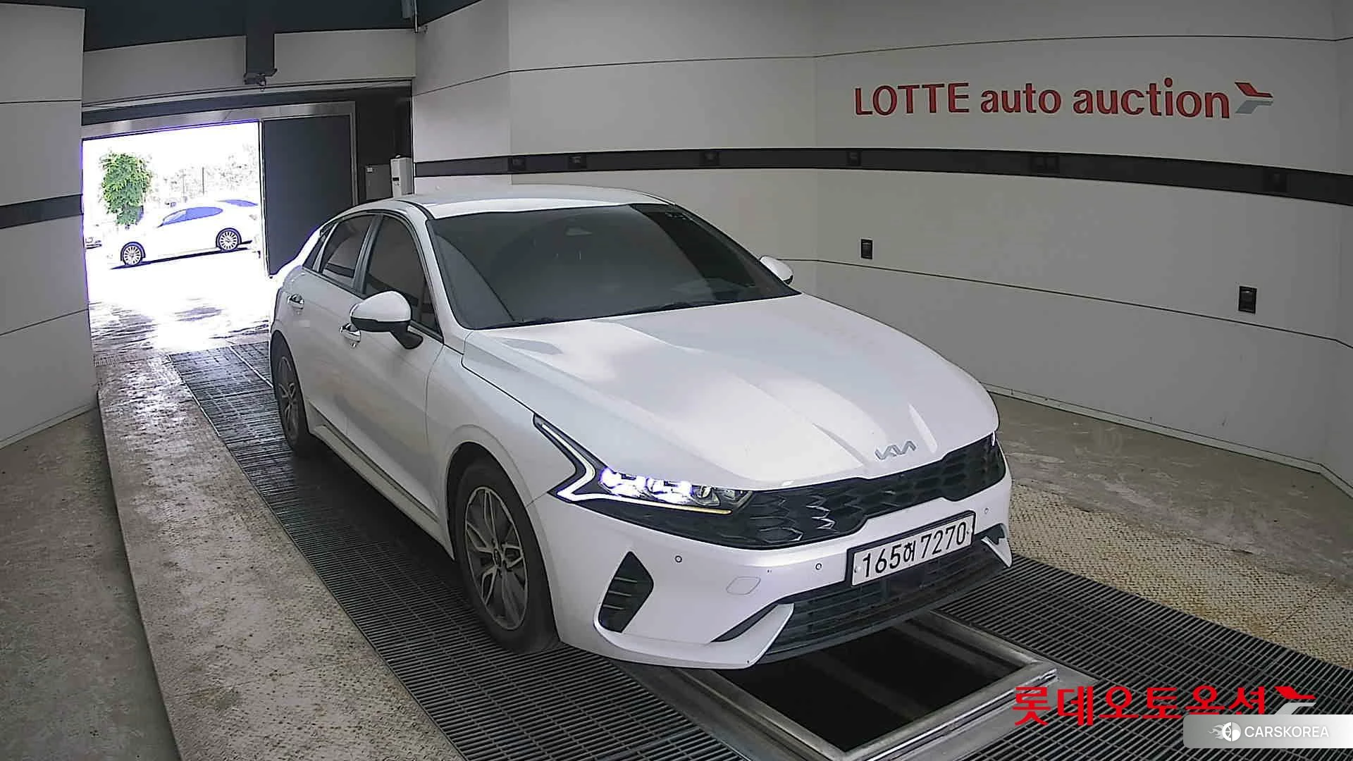 Kia K5 Hybrid 2022 Snow White Pearl (optional) из Кореи, фото 6
