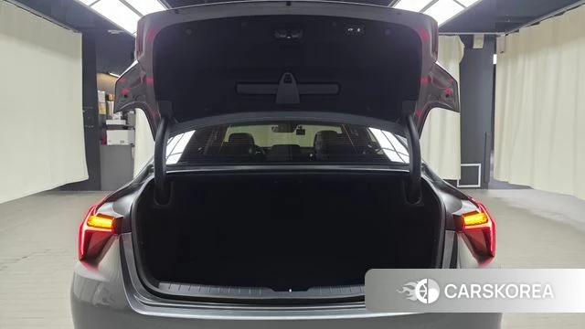 Kia K8 2022 Серебристо-серый из Кореи, фото 6