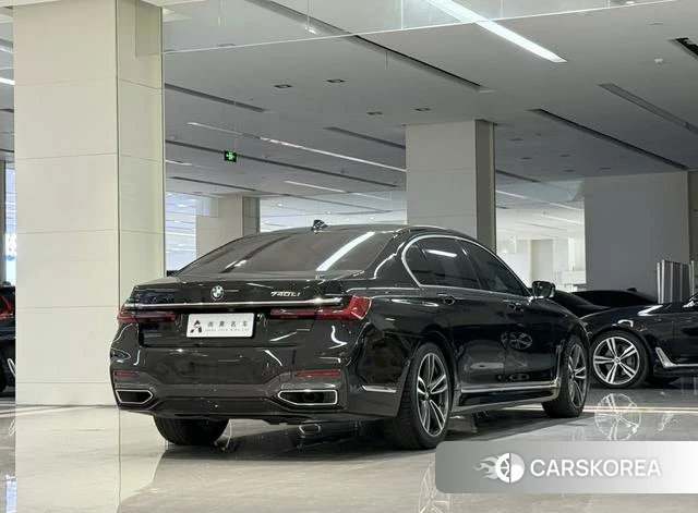 BMW 7 series 2022 Черный из Китая, фото 6