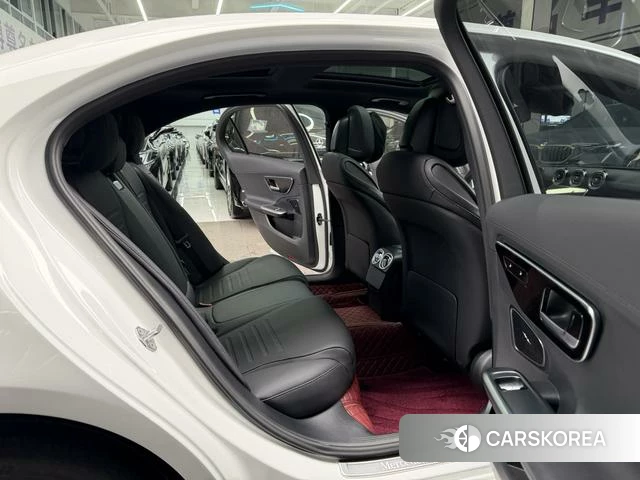 Mercedes-Benz Class C 2023 Белый из Китая, фото 6