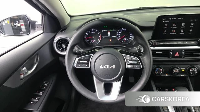 Kia The New K3 2nd generation 2024 Белый из Кореи, фото 6
