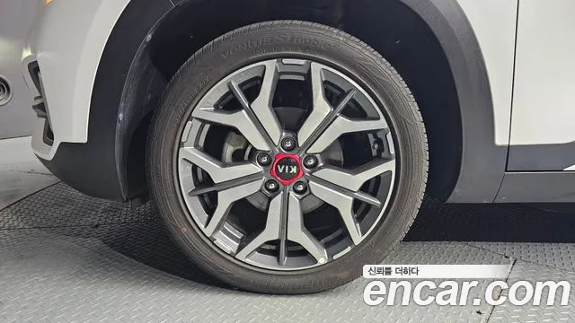 Kia Seltos 2019 Белый из Кореи, фото 6