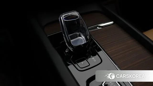 Volvo V60 Cross-Country 2nd Generation 2024 Белый из Кореи, фото 6