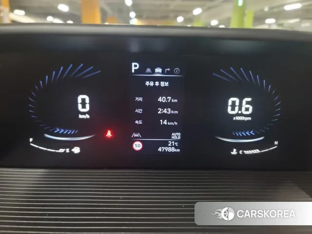 Hyundai Staria 2023 Серебристо-серый из Кореи, фото 6