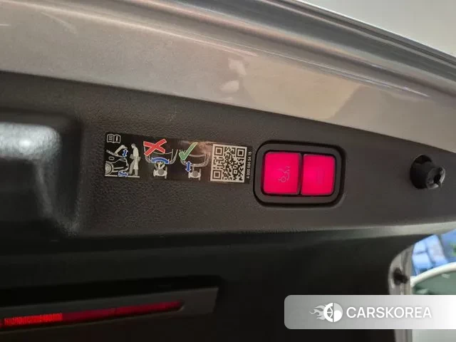 Mercedes-Benz E-Class W214 2025 Серебряный из Кореи, фото 6