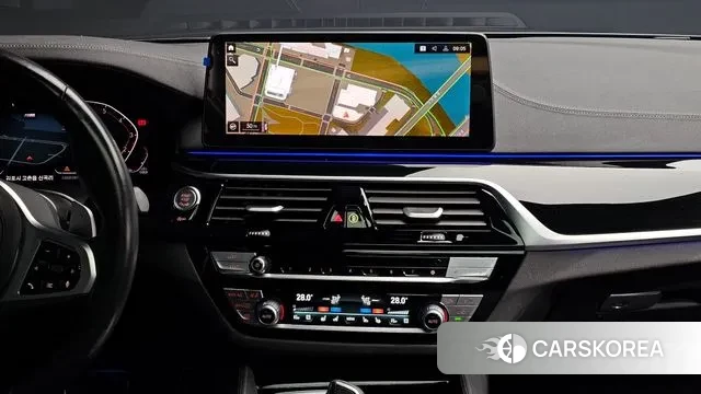 BMW 5 Series (G30) 2023 Черный из Кореи, фото 6