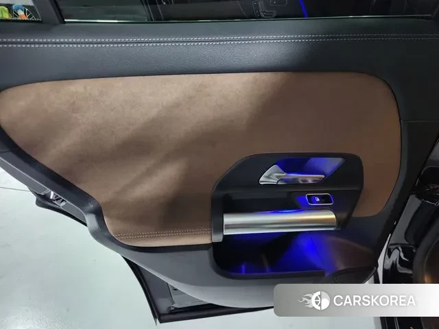 Mercedes-Benz GLA - Class H247 2025 Черный из Кореи, фото 6