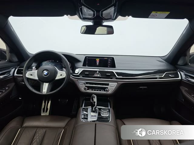 BMW 7 series 2023 Черный из Китая, фото 6