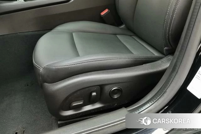 Cadillac CT4 2024 Черный из Китая, фото 6
