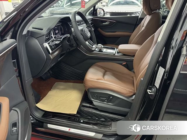 Audi Q7 2024 Черный из Китая, фото 6