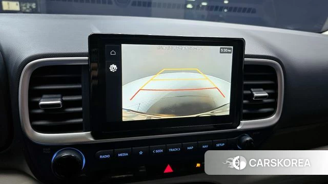 Hyundai Venue 2023 Белый из Кореи, фото 6