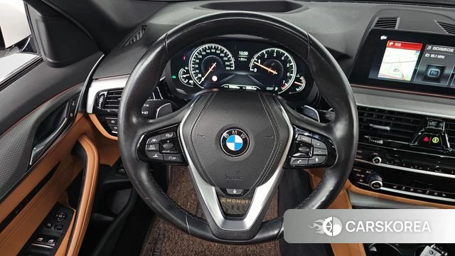 BMW 5 Series (G30) 2018 Белый из Кореи, фото 6