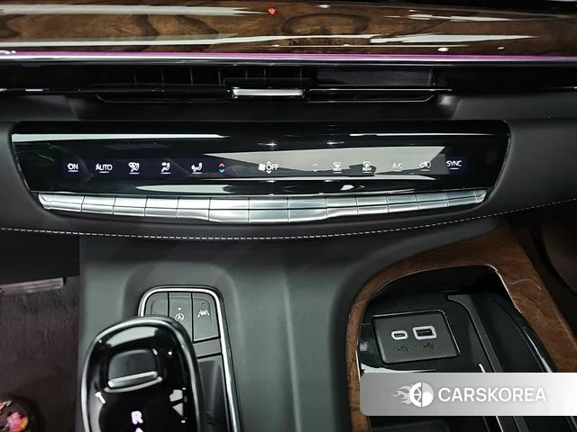 Cadillac Escalade 5th Generation 2022 Черный из Кореи, фото 6