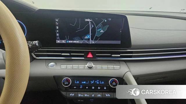 Hyundai The New Avante (CN7) 2024 Белый из Кореи, фото 6