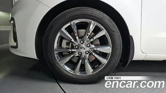 Kia The New Carnival id 2675625 из Кореи 6