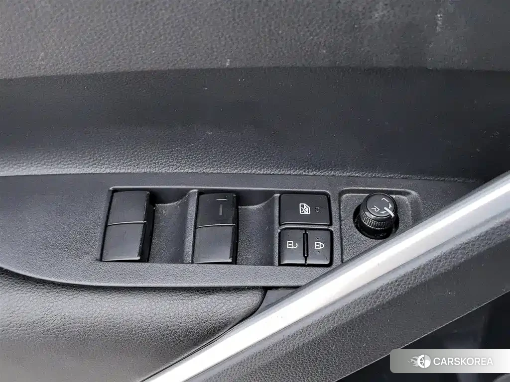 Toyota Frontlander 2023 Champagne/brown из Китая, фото 6