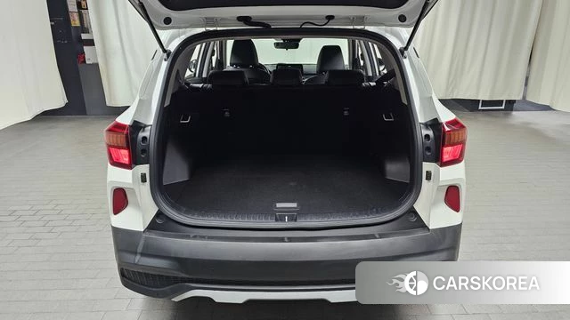 Kia Seltos 2021 Белый из Кореи, фото 6