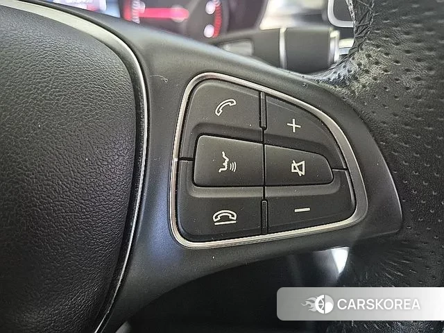 Mercedes-Benz C-Class W205 2018 Серебряный из Кореи, фото 6