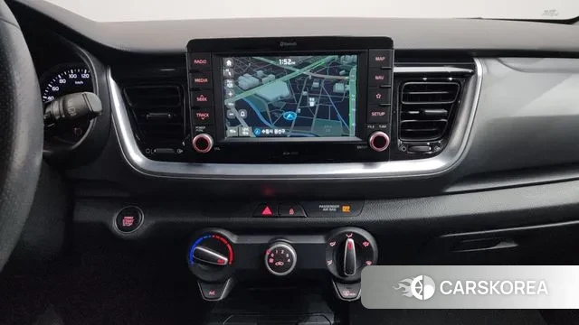 Kia Stonic 2018 Белый из Кореи, фото 6