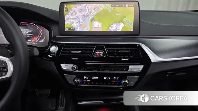 BMW 5 Series (G30) 2023 Серый из Кореи, фото 6