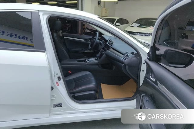 Honda Civic 2019 Белый из Китая, фото 6