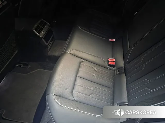 Audi A6 (C8) 2024 Белый из Кореи, фото 6