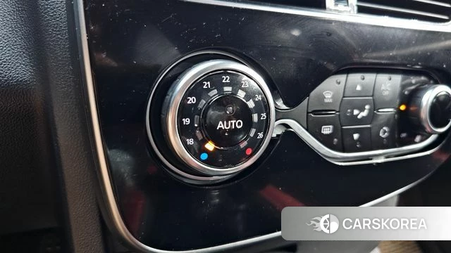 Renault Korea (Samsung) Clio 2018 Красный из Кореи, фото 6