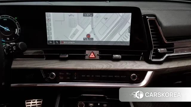 Kia Sportage 5th Generation Hybrid 2023 Белый из Кореи, фото 6