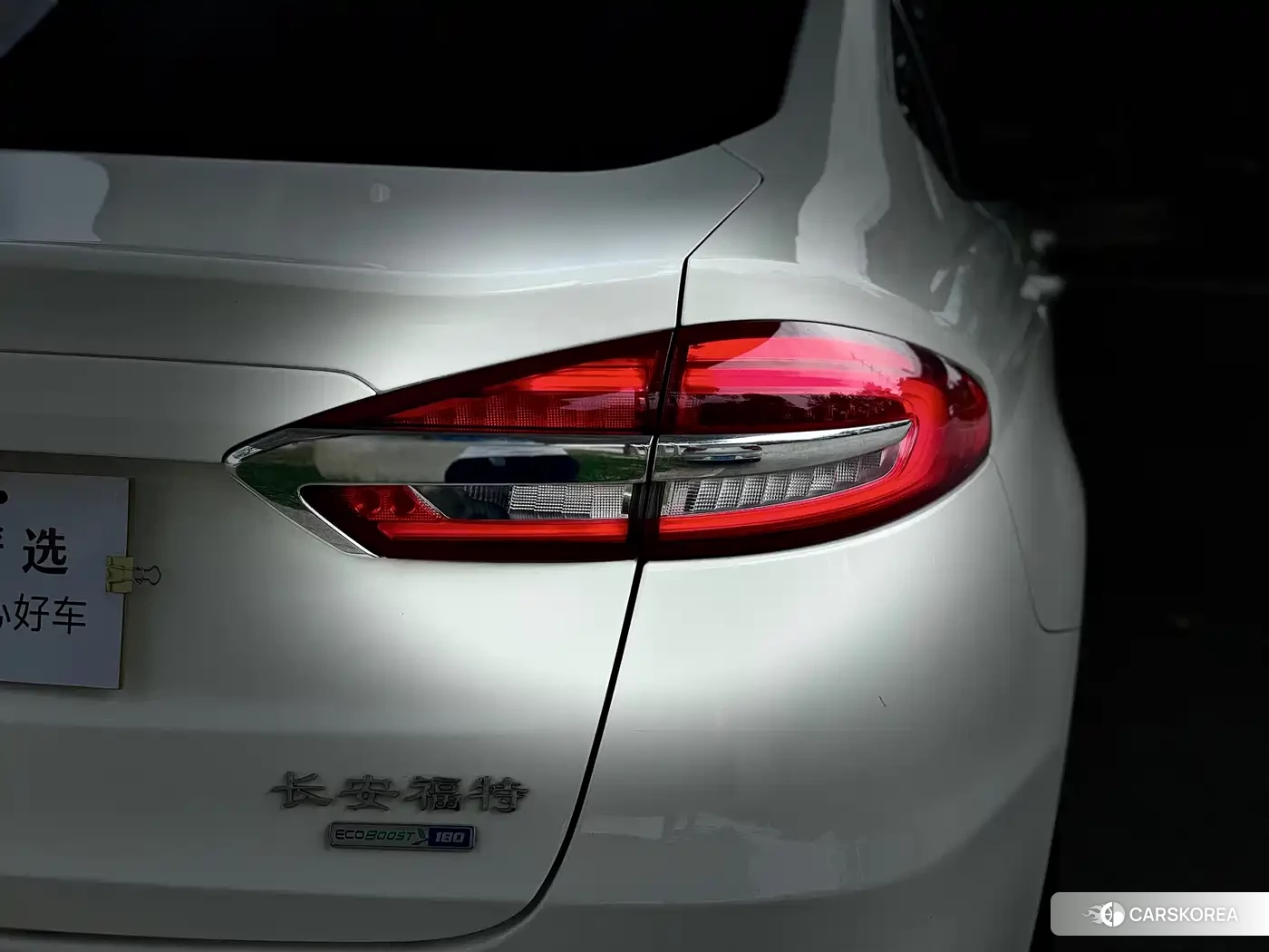 Ford Mondeo 2022 Белый из Китая, фото 6