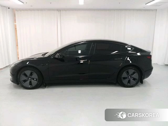 Tesla Model 3 2021 Черный из Китая, фото 6