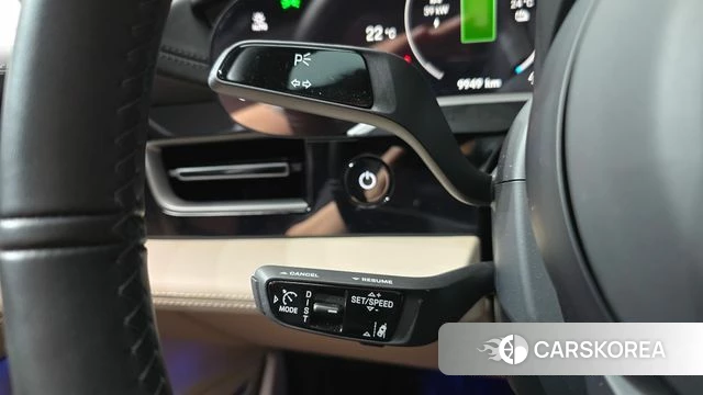 Porsche Taycan 2025 Белый из Кореи, фото 6
