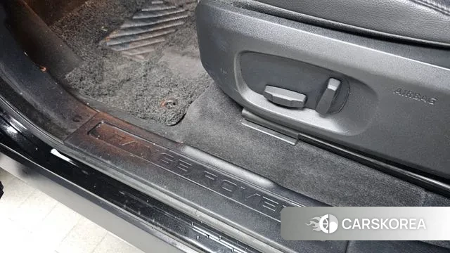 Land Rover Range Rover Evoque 2018 Черный из Кореи, фото 6