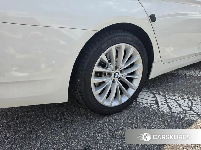 BMW 5 Series (G30) 2021 Белый из Кореи, фото 6