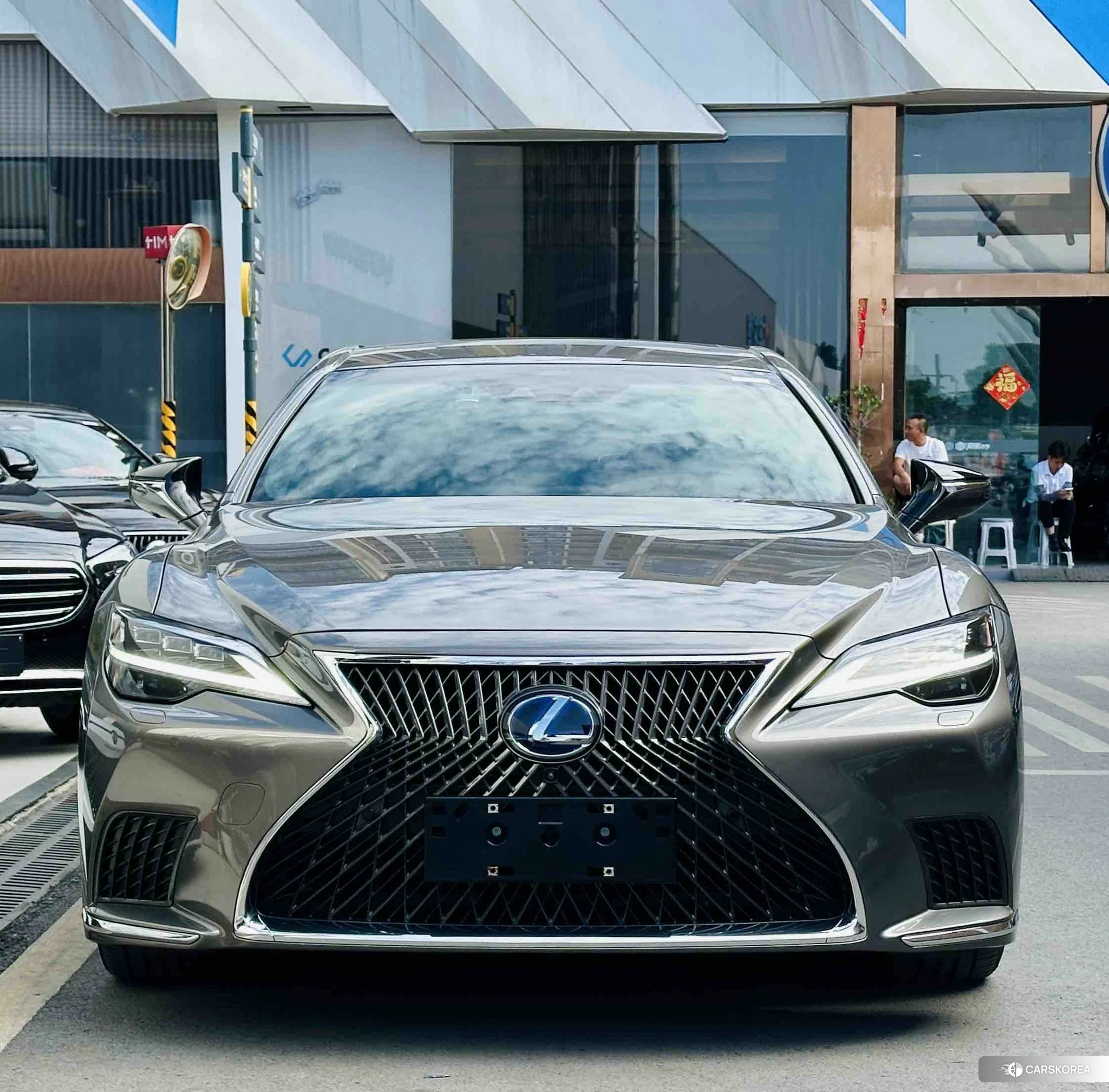 Lexus LS 2020 Серебристо-серый из Китая, фото 6