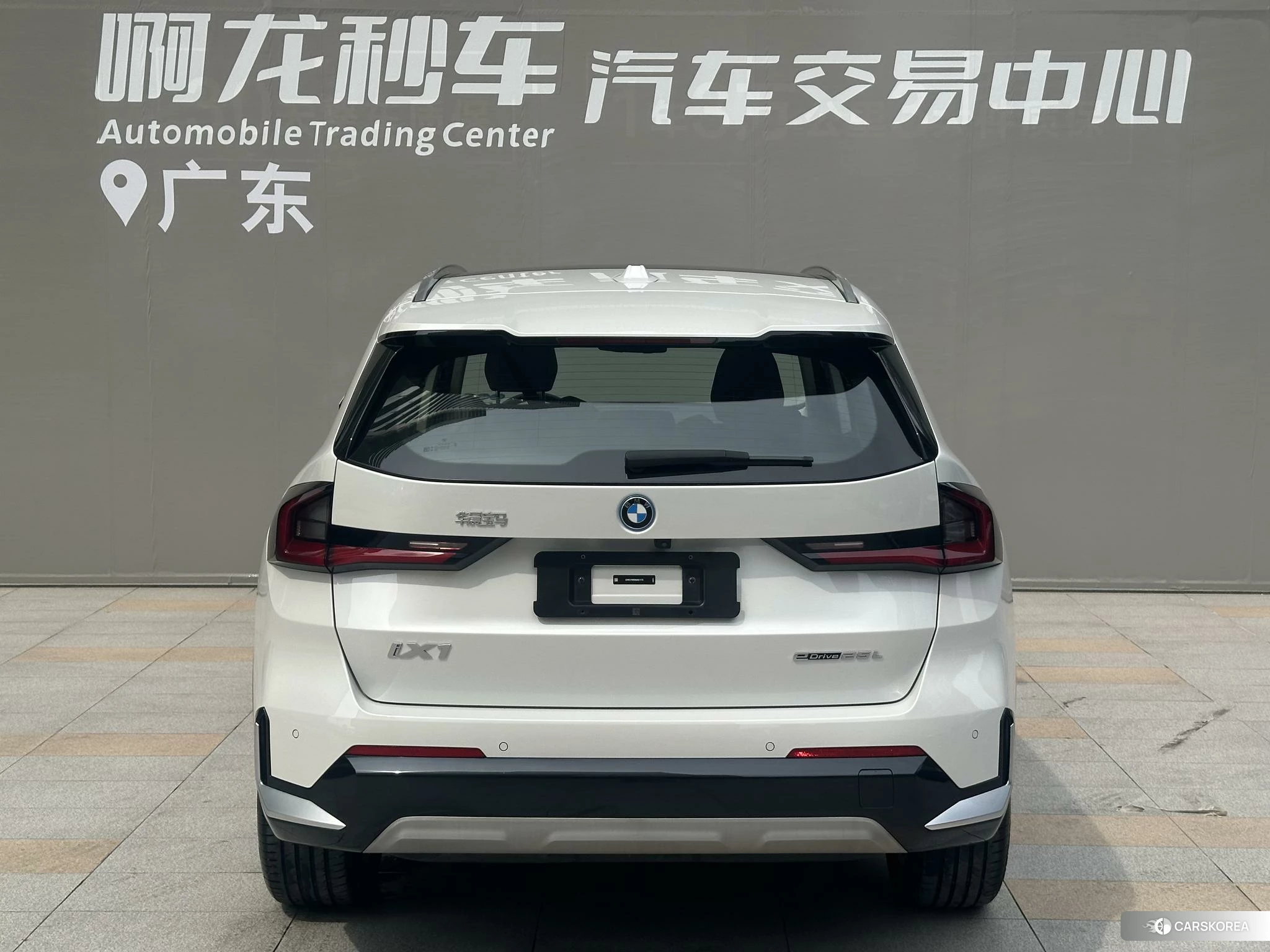 BMW iX1 2023 Белый из Китая, фото 6