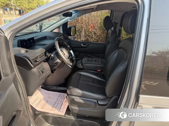 Hyundai Staria 2021 Серебряный из Кореи, фото 6