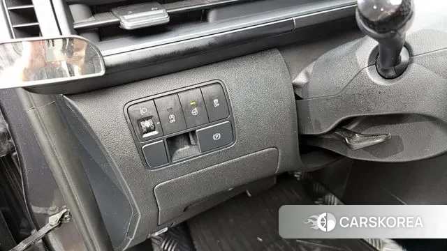 Hyundai Staria 2022 Серый из Кореи, фото 6